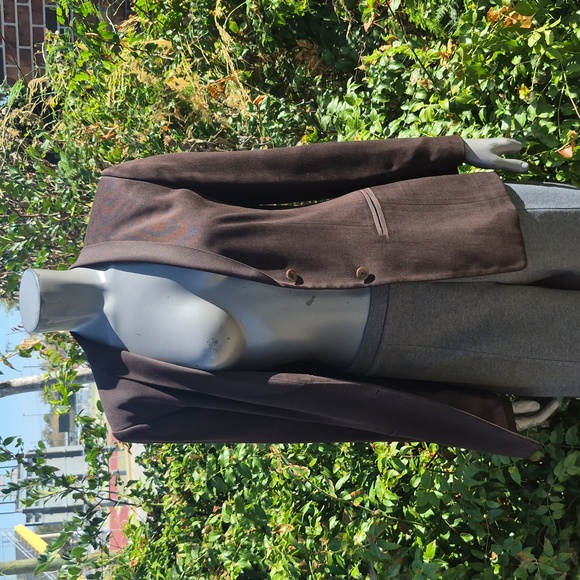 Liz Claiborne Jackets & Blazers - Liz Claiborne Collection Ladies Dark Brown Luxe Blazer